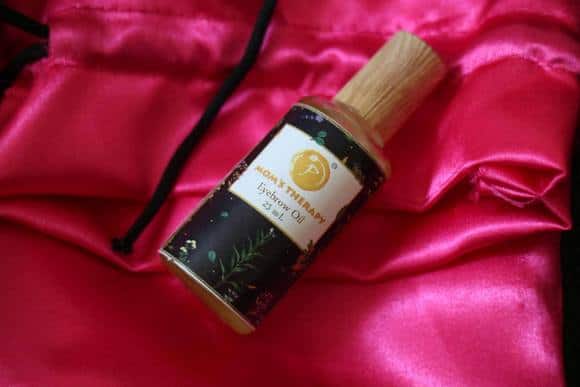 Mom’s Therapy Eyebrow Oil Review
