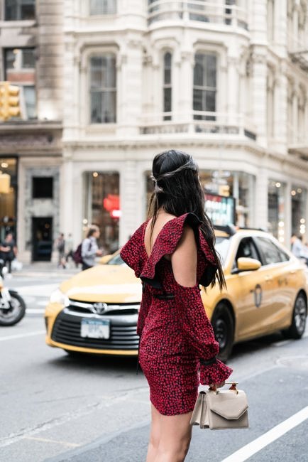 Date Night Outfit: Red Dress & Red Lips - Furilia Entertainment