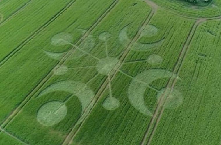 Crop Circle in Cerne Abbas, UK &ndash; May 2018
