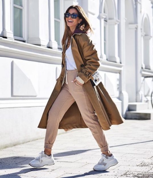 Which Chic & Stunning Trench Coats Are In Fashion In The Spring-Autumn ...